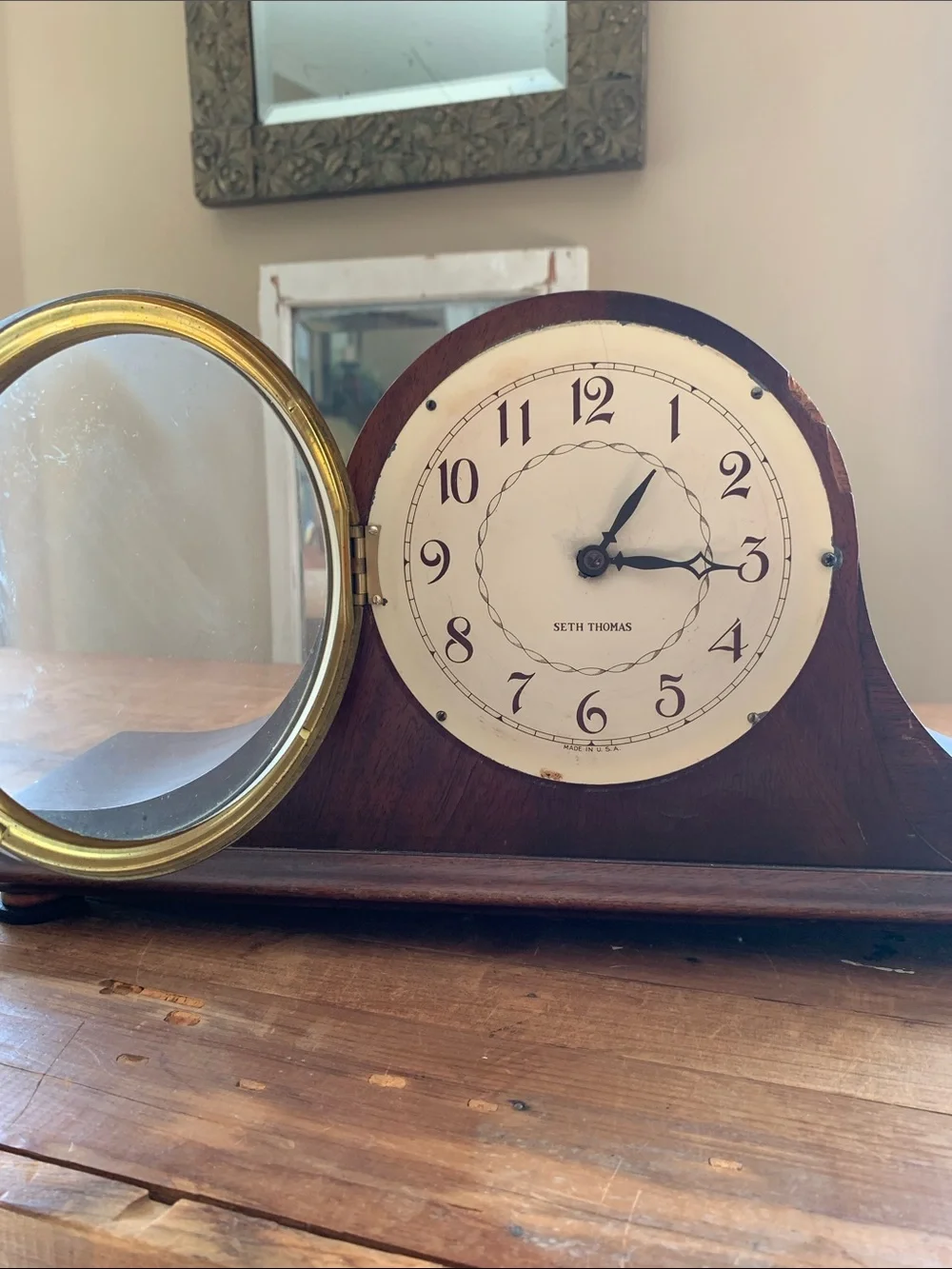 Vintage Seth Thomas Brown Mantel Clock - Classic Wood Finish